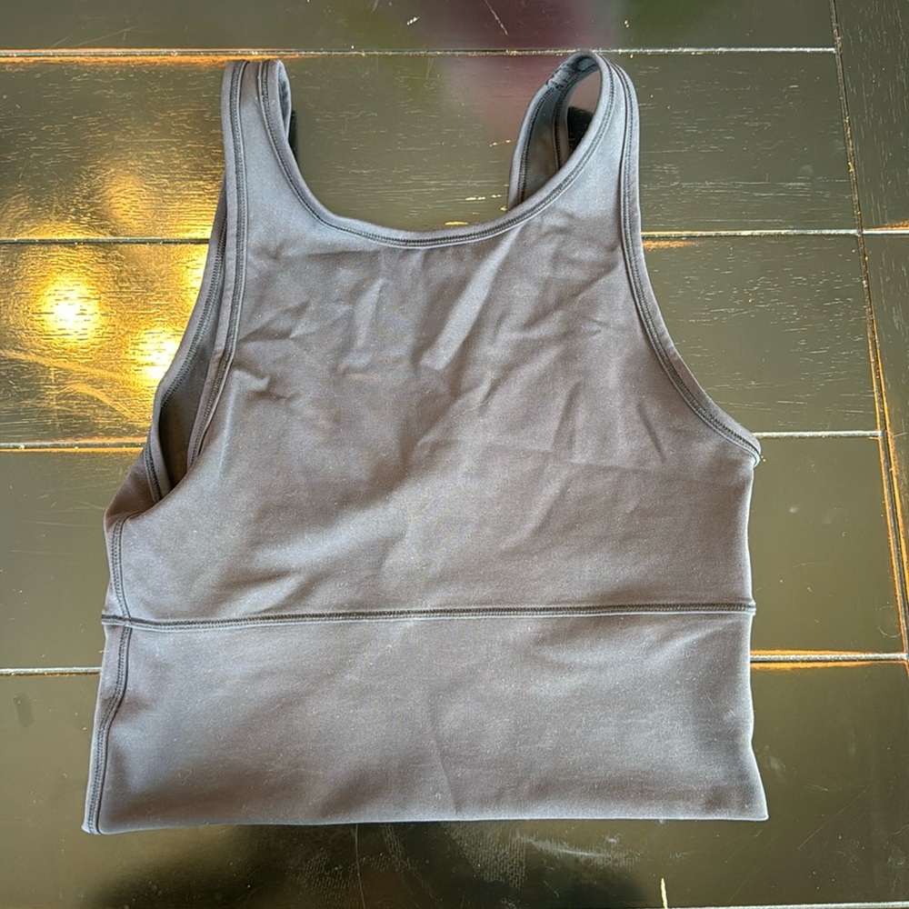 Lululemon Black Training Power Pivot tank! Size 6! Worn once!